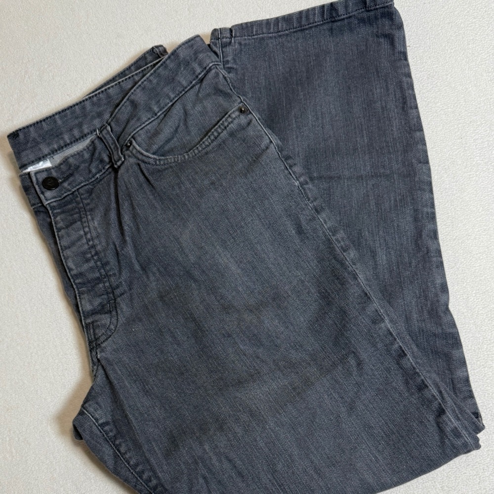 Patagonia Organic Cotton Gray Denim Jeans Men's Size 38 Straight Leg Casual